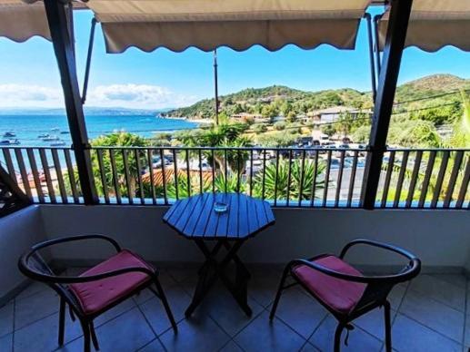 Pension Antonakis Ouranoupolis Greece Exterior foto