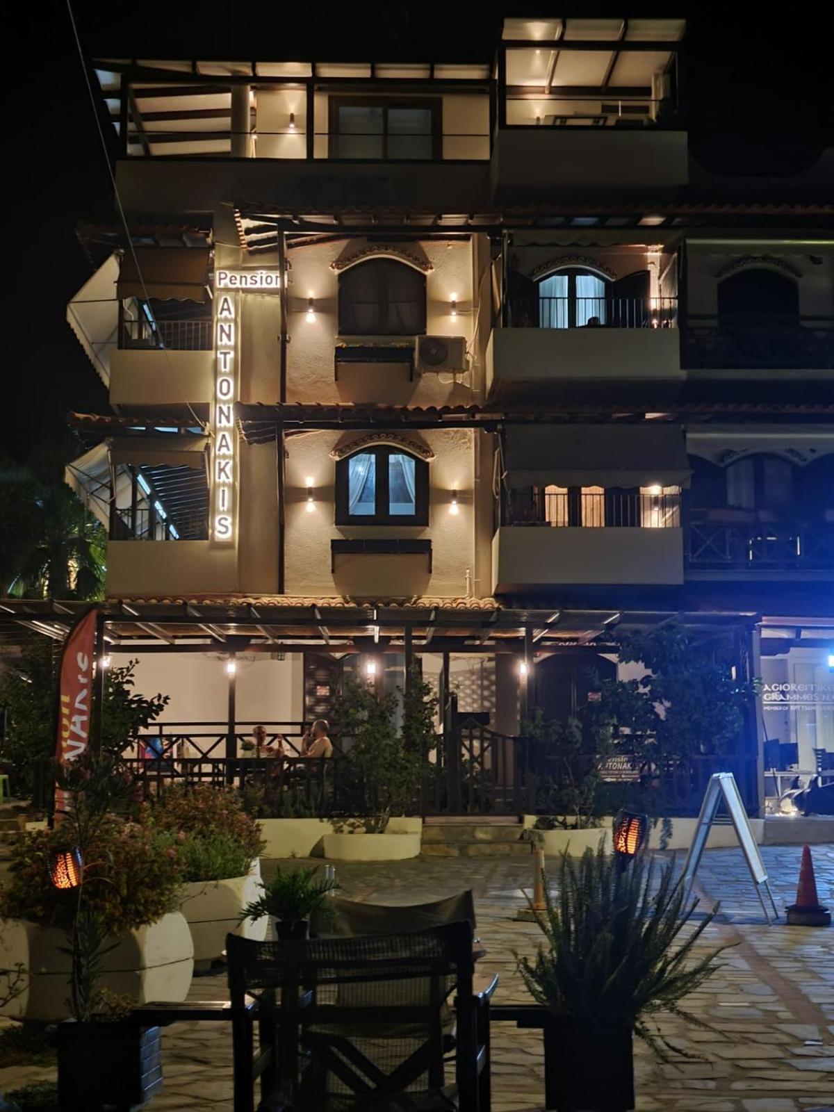 Pension Antonakis Ouranoupolis Greece Exterior foto